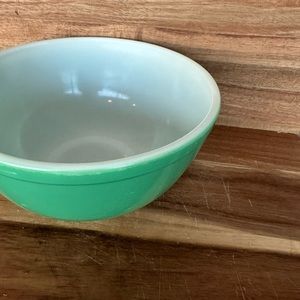 Beautiful Green primary Pyrex vintage bowl
